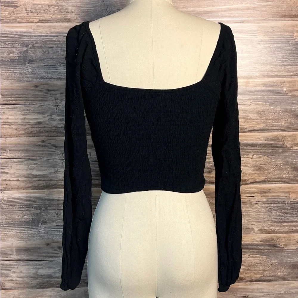 Hollister Eyelet Peasant Top in Black EUC